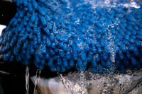 Nuke Guys - Chenille Waschhandschuh blau